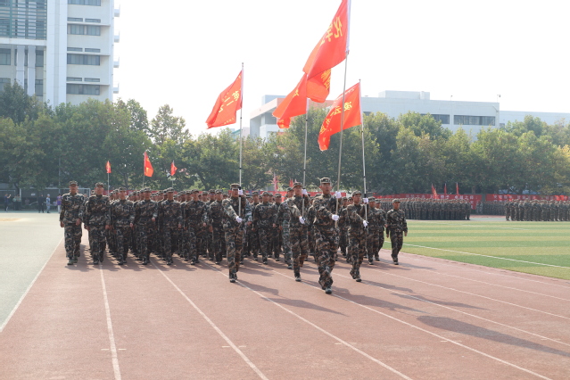 学院军训团掠影 杨意摄影 学院军训团掠影 杨意摄影
