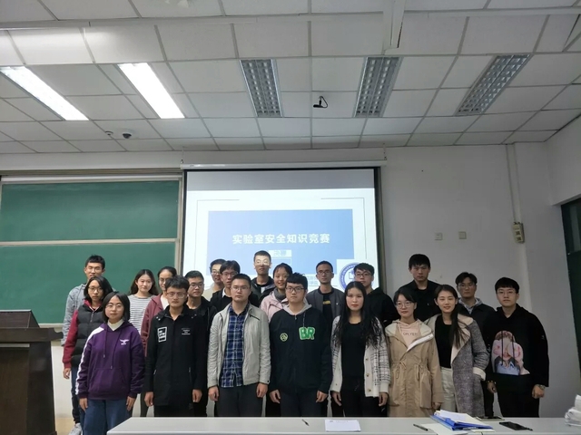 现场人员合影 现场人员合影