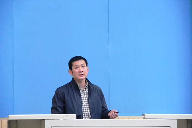 路帅讲解安全知识 湛文健摄