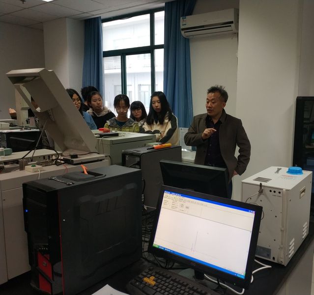 李庶峰老师讲解 郑博士摄影 李庶峰老师讲解 郑博士摄影