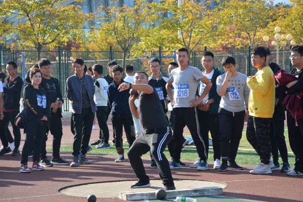 男子铅球 魏薇摄影 男子铅球 魏薇摄影