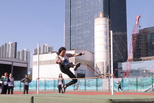 女子跳高 李国梁摄影 女子跳高 李国梁摄影