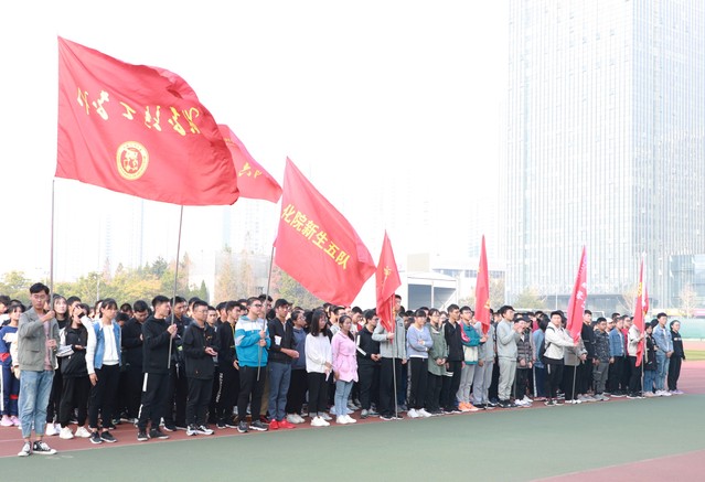 各队整齐列队 各队整齐列队